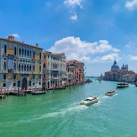 La Casa Del Pescatore: A Lovely Escape In Venice!! Daire *